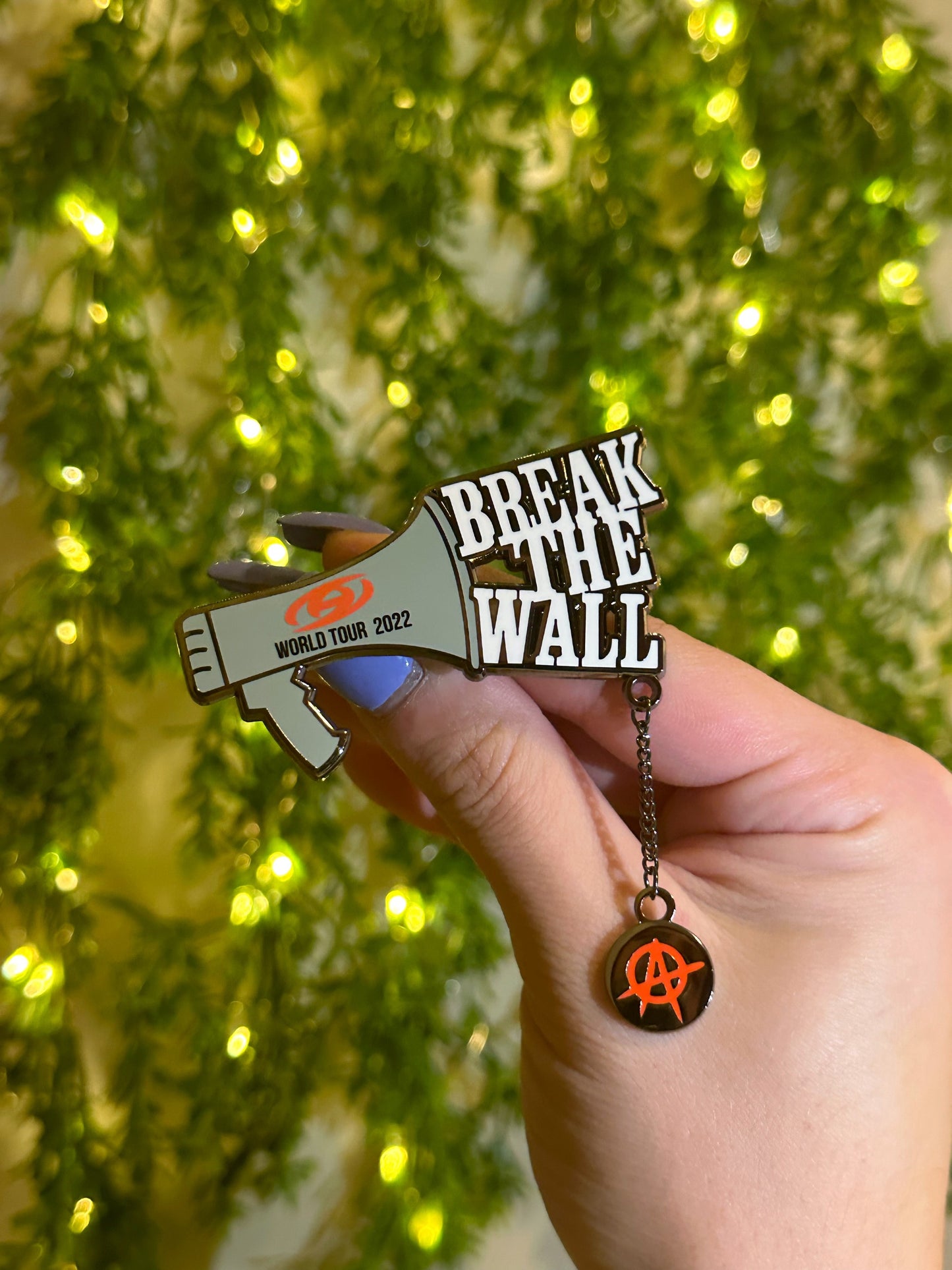 Ateez “WORLD TOUR” pin